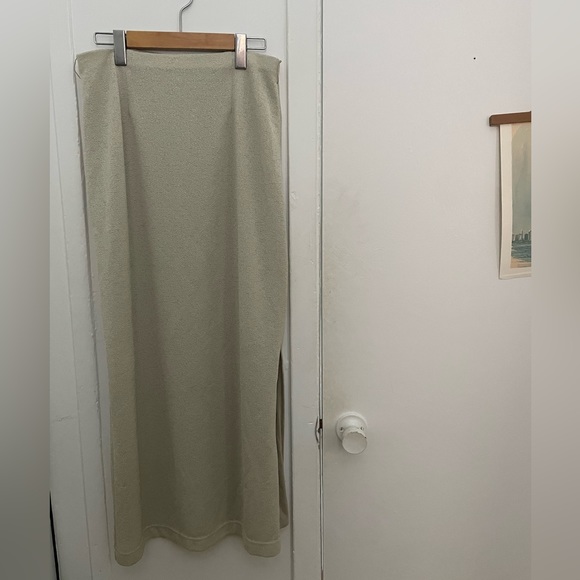 SOLD Green yellow maxi skirt - Picture 1 of 4